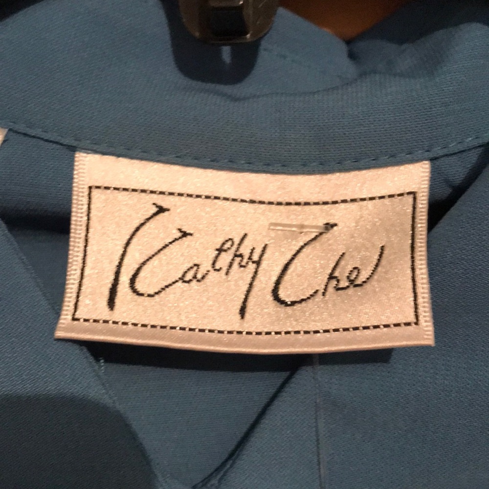 Blue blouse. - Picture 3 of 3